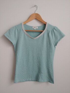 Vintage Y2K approx XS robin's egg blue baby tee top with ribbon detail
